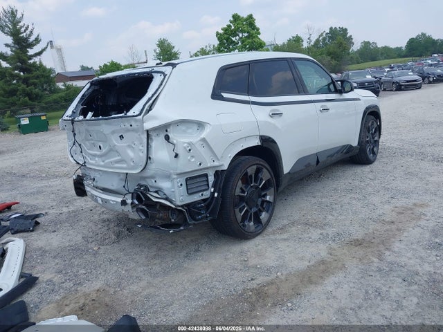 5YM23CS0XR9U57042 BMW Xm