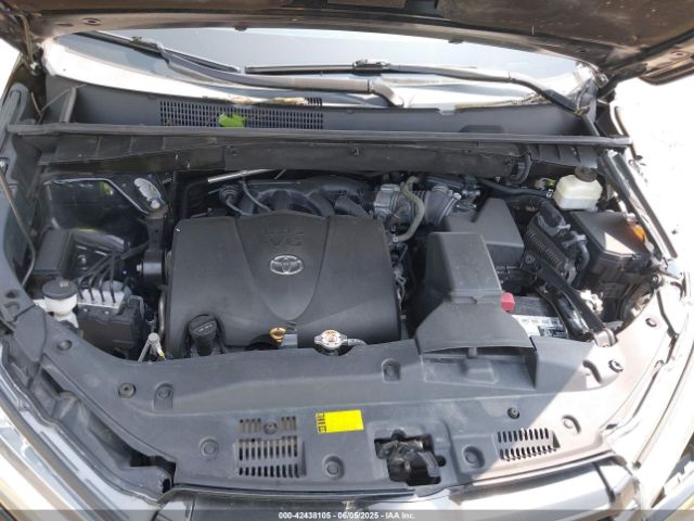 2018 TOYOTA HIGHLANDER 5TDJZRFH6JS496061 Photo 9