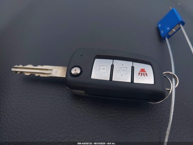 Nissan 2017 2017 KNMAT2MT4HP532110 Image 11