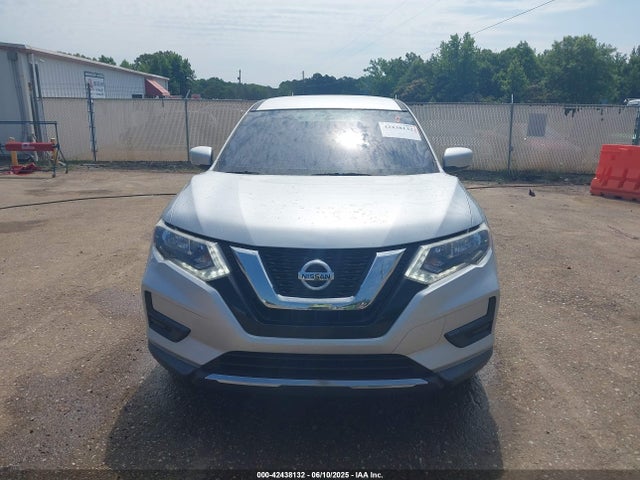 Nissan 2017 2017 KNMAT2MT4HP532110 Image 13