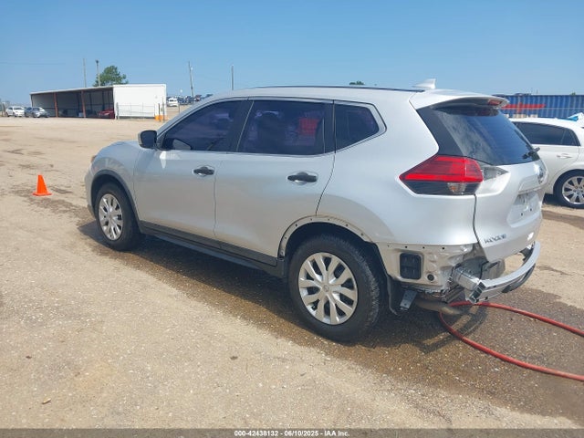 Nissan 2017 2017 KNMAT2MT4HP532110 Image 3