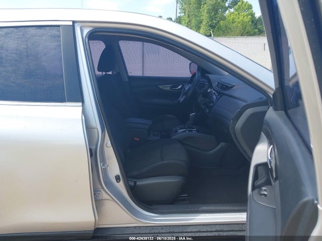 Nissan 2017 2017 KNMAT2MT4HP532110 Image 5