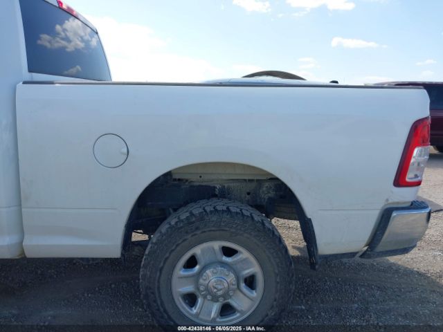 3C6UR5CJ1MG571126 RAM 2500 Tradesman  4x4 6'4 Box