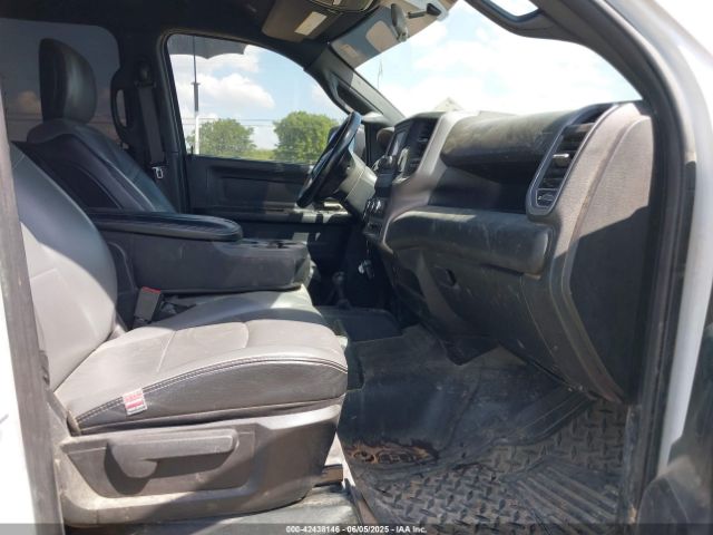 3C6UR5CJ1MG571126 RAM 2500 Tradesman  4x4 6'4 Box