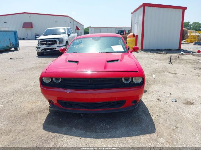 2C3CDZAG8FH819607 Dodge Challenger Sxt