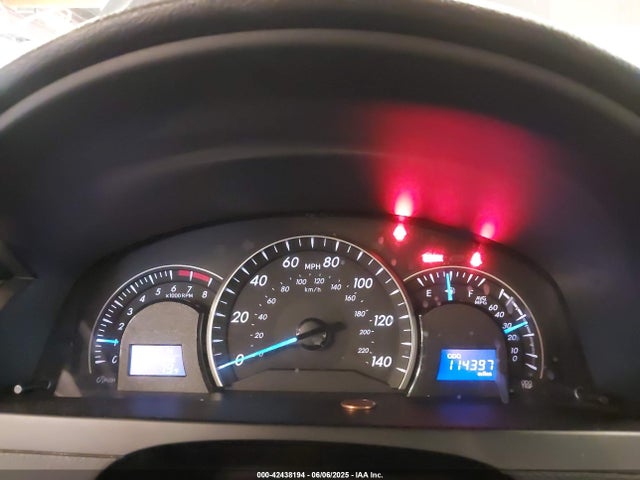 4T4BF1FK2ER411049 Toyota 2ar-fe