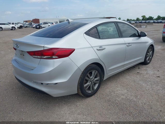5NPD84LF7JH224226 Hyundai ELANTRA SEL