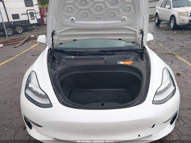 2018 TESLA MODEL 3 5YJ3E1EA2JF006519 Photo 9