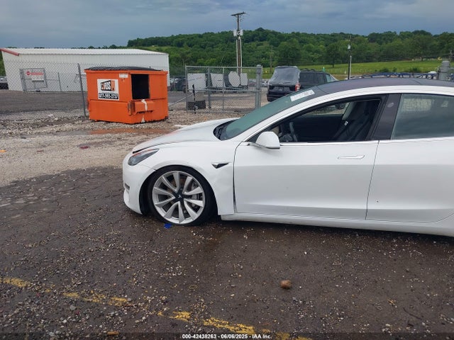 2018 TESLA MODEL 3 5YJ3E1EA2JF006519 Photo 5