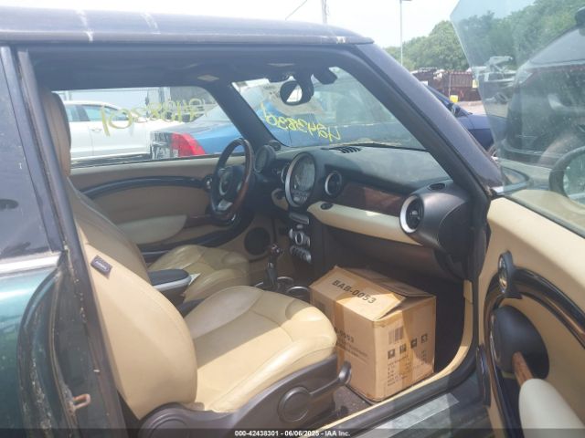 2010 MINI COOPER WMWMF3C50ATZ60957 Photo 4