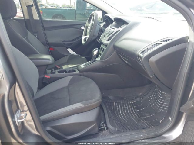 1FADP3F28EL339107 Ford FOCUS SE