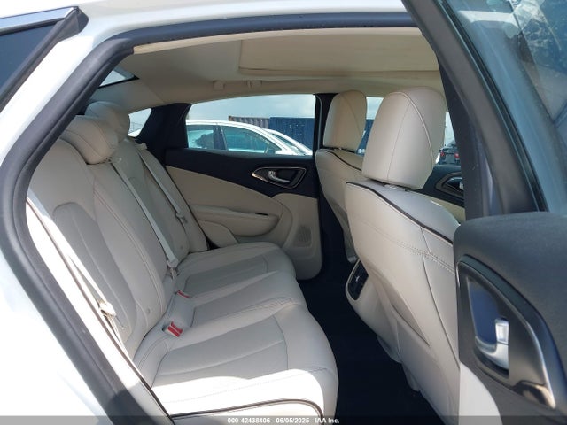 Chrysler 200 2015 1C3CCCCG8FN672290 Image 8