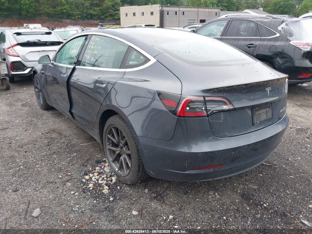 5YJ3E1EB7KF413312 Tesla MODEL 3