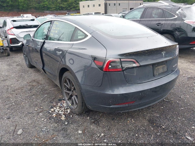 5YJ3E1EB7KF413312 Tesla MODEL 3