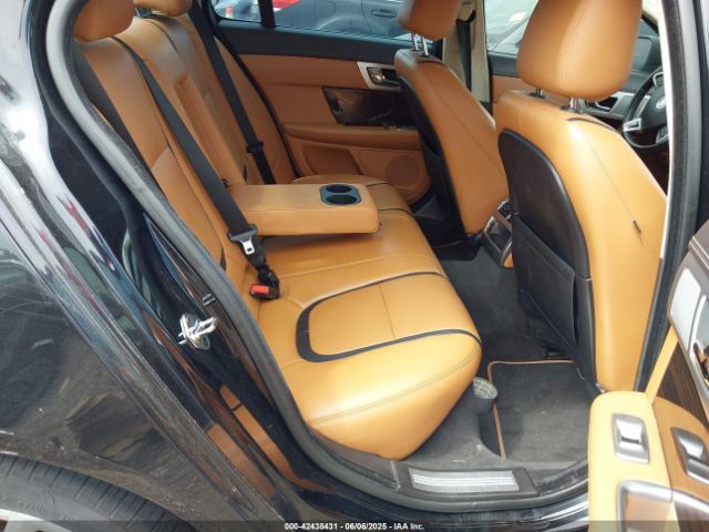 2012 JAGUAR XF SAJWA0HB0CLS28324 Photo 7
