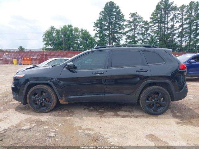 1C4PJLCB3GW221996 Jeep 2016