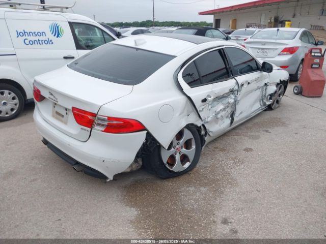 2017 JAGUAR XE SAJAR4BG6HA978750 Photo 3