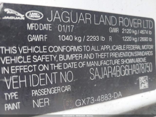 2017 JAGUAR XE SAJAR4BG6HA978750 Photo 8