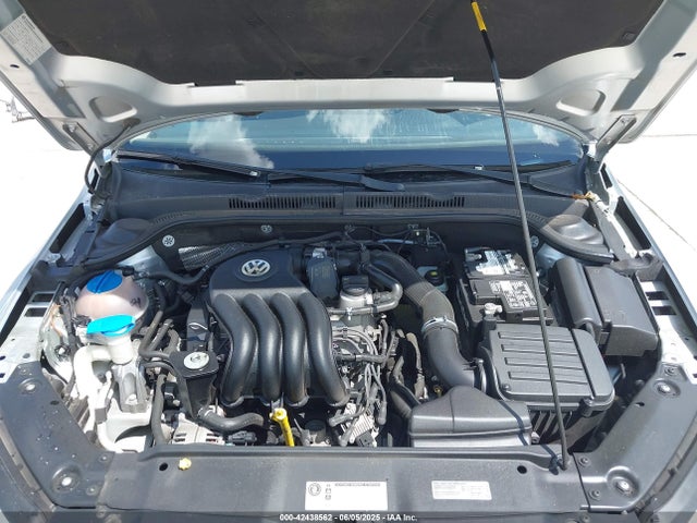 3VW2K7AJ3FM304784 Volkswagen 2015
