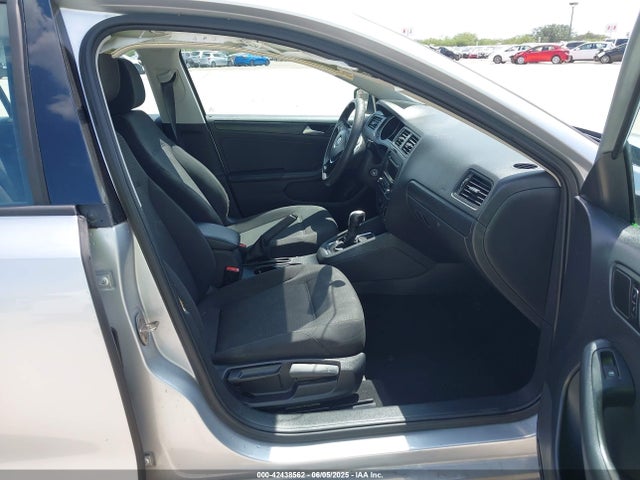 3VW2K7AJ3FM304784 Volkswagen 2015