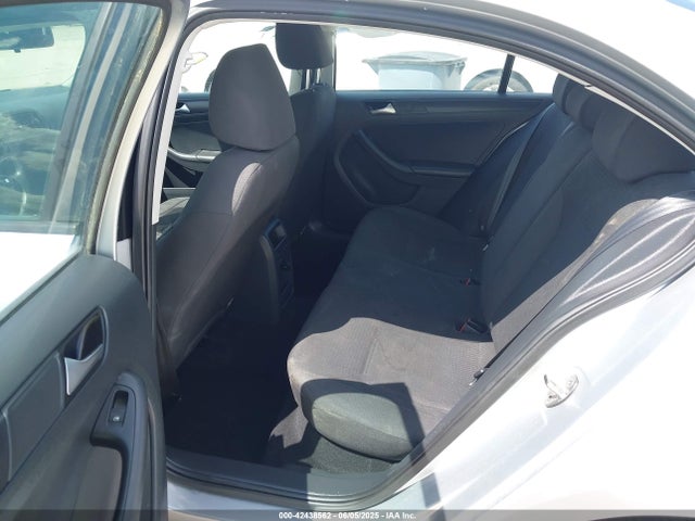 3VW2K7AJ3FM304784 Volkswagen 2015