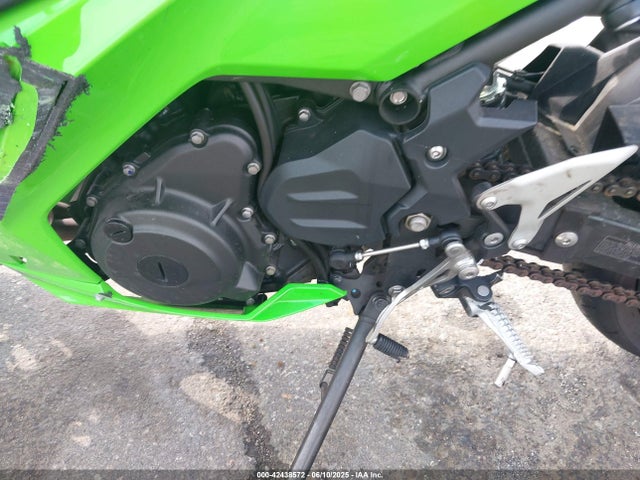 JKAEXKG18PDAS1464 Kawasaki Ninja 400