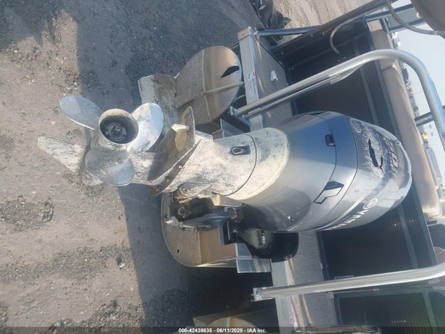 42438635 :رقم المزاد ، PMY91839L61700 vin ، 2017 Palm Beach Vf150la مزاد بيع