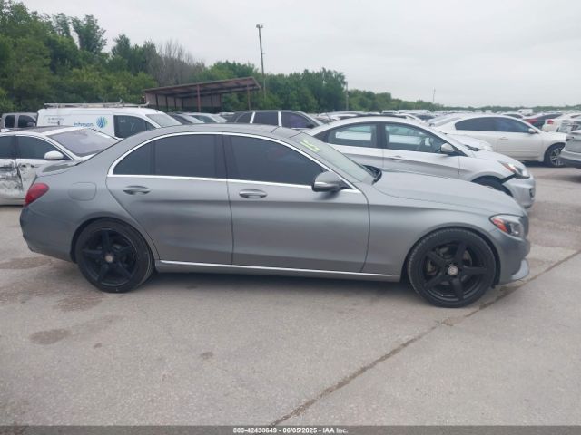 55SWF4JB7FU056039 Mercedes-Benz C 300 Luxury/sport