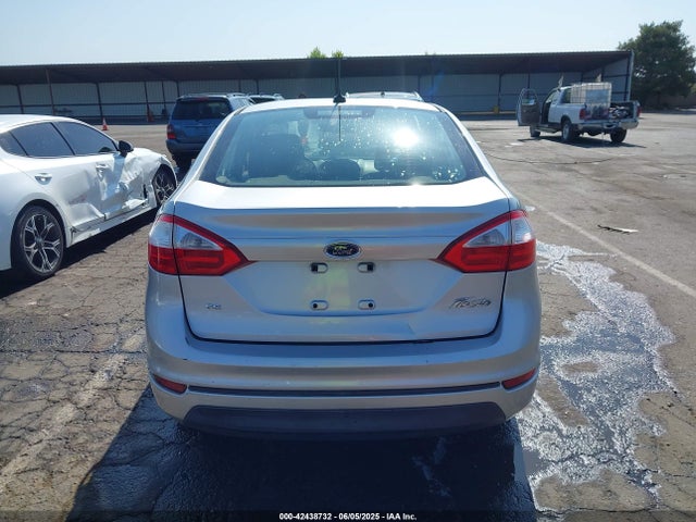3FADP4BJ9FM164191 Ford 2015