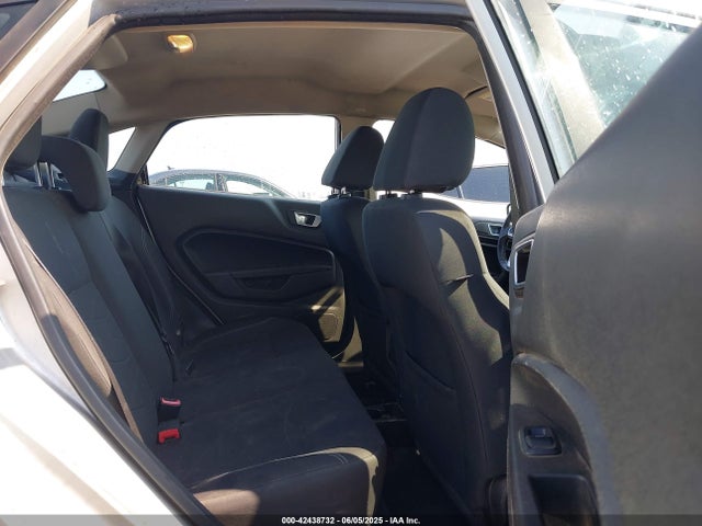 3FADP4BJ9FM164191 Ford 2015