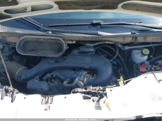 1FTNE1CM8FKB16085 Ford Transit-150