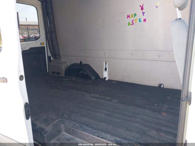 1FTNE1CM8FKB16085 Ford Transit-150