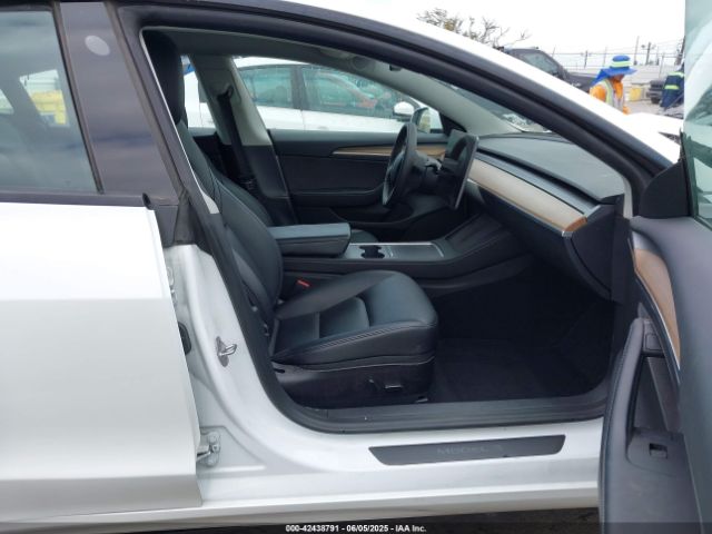 2023 TESLA MODEL 3 5YJ3E1EB9PF393085 Photo 4