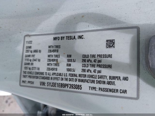 2023 TESLA MODEL 3 5YJ3E1EB9PF393085 Photo 8