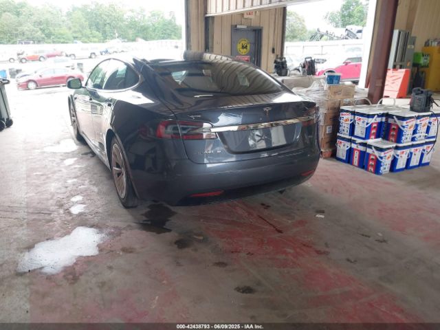 2018 TESLA MODEL S 5YJSA1E28JF298208 Photo 2