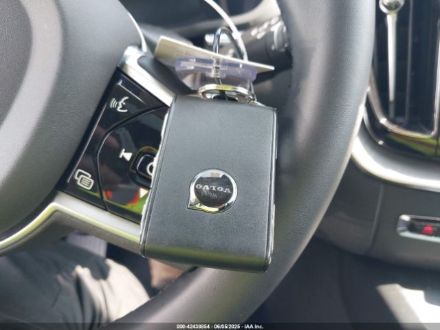 2025 VOLVO XC60 YV4M12RC0S1172417 Photo 10