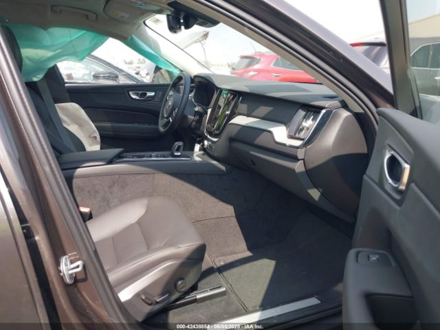 2025 VOLVO XC60 YV4M12RC0S1172417 Photo 4