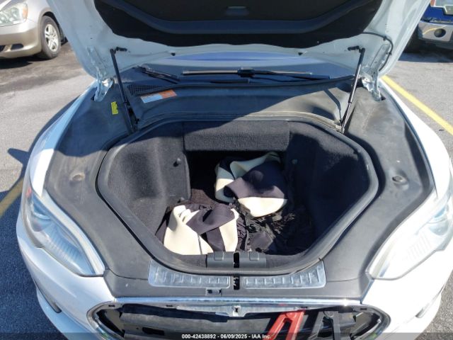 2013 TESLA MODEL S 5YJSA1CP1DFP06681 Photo 9