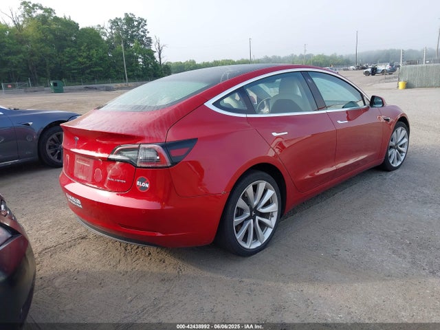2018 TESLA MODEL 3 5YJ3E1EB2JF122411 Photo 3