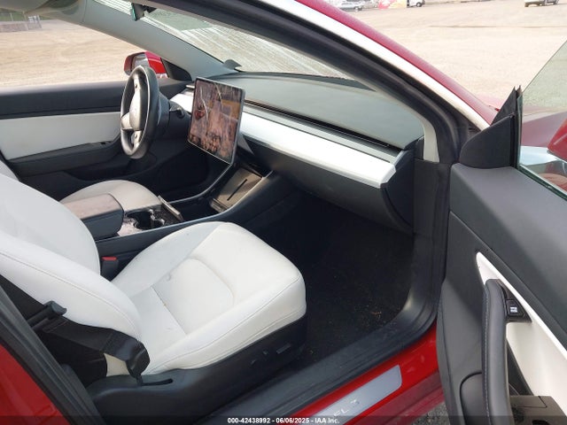 2018 TESLA MODEL 3 5YJ3E1EB2JF122411 Photo 4