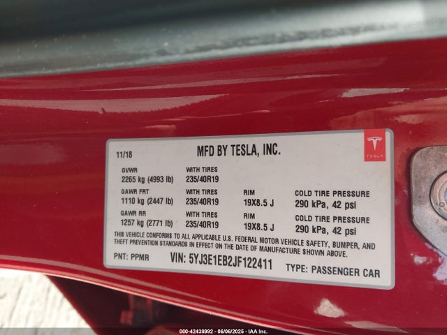 2018 TESLA MODEL 3 5YJ3E1EB2JF122411 Photo 8