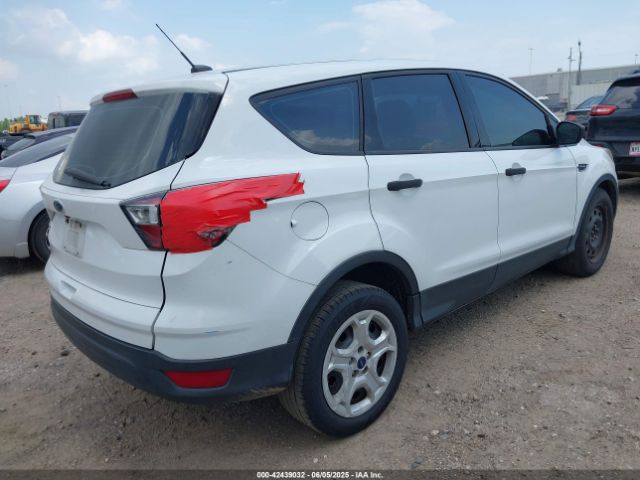 1FMCU0F78HUA45757 Ford ESCAPE S
