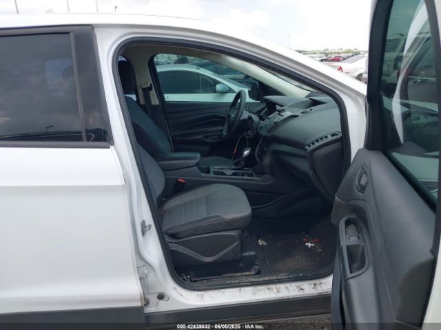 1FMCU0F78HUA45757 Ford ESCAPE S