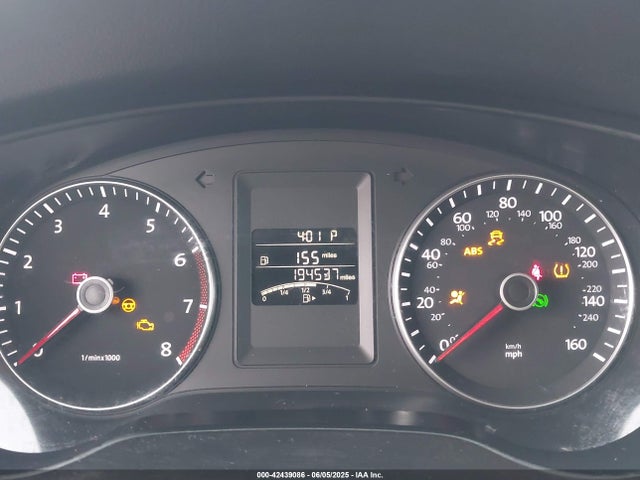 3VWL07AJXEM423022 Volkswagen Jetta 1.8t Sel
