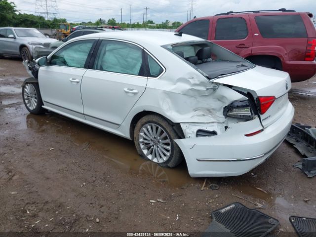 2016 VOLKSWAGEN PASSAT 1VWBS7A30GC067496 Photo 2