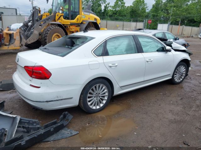 2016 VOLKSWAGEN PASSAT 1VWBS7A30GC067496 Photo 3
