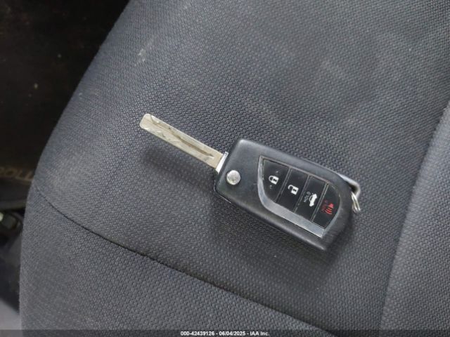 JTDEPRAE1LJ025956 Toyota COROLLA LE