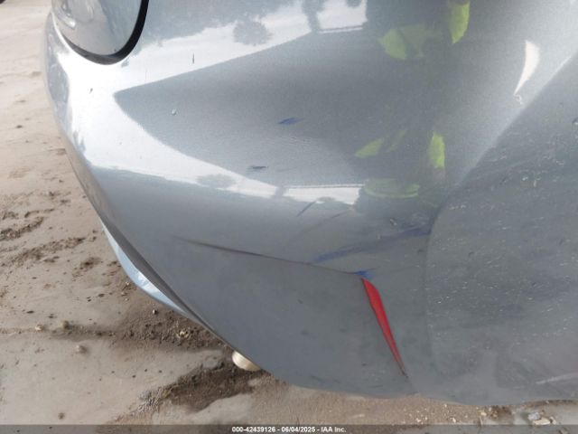 JTDEPRAE1LJ025956 Toyota COROLLA LE