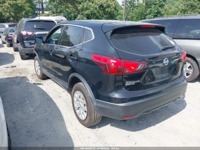2018 NISSAN ROGUE SPORT JN1BJ1CP6JW180364 Photo 2
