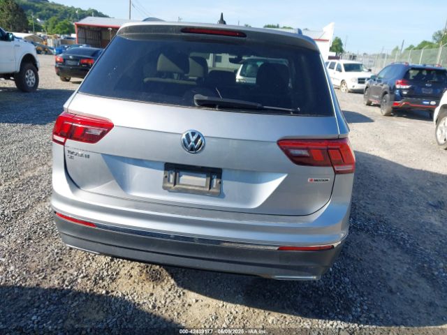 3VV2B7AX9MM073427 Volkswagen Tiguan 2.0t Se/2.0t Se R-line Black/2.0t Sel
